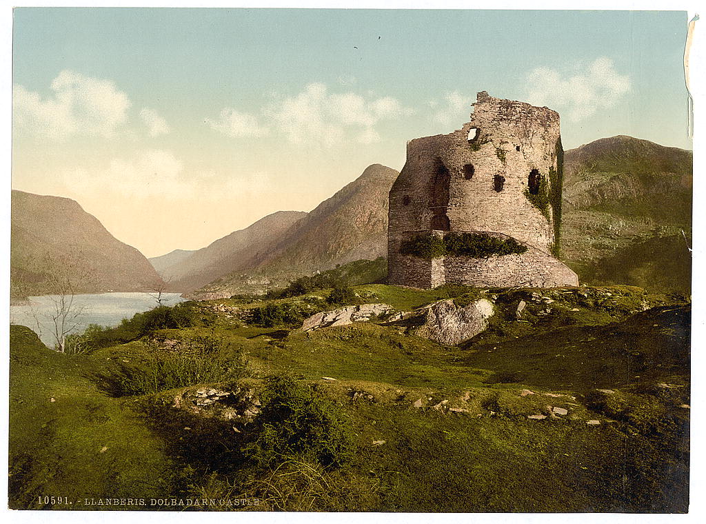 Dolbadarn och sjön Llyn Padarn i ett färgtryck från omkring 1890–1900